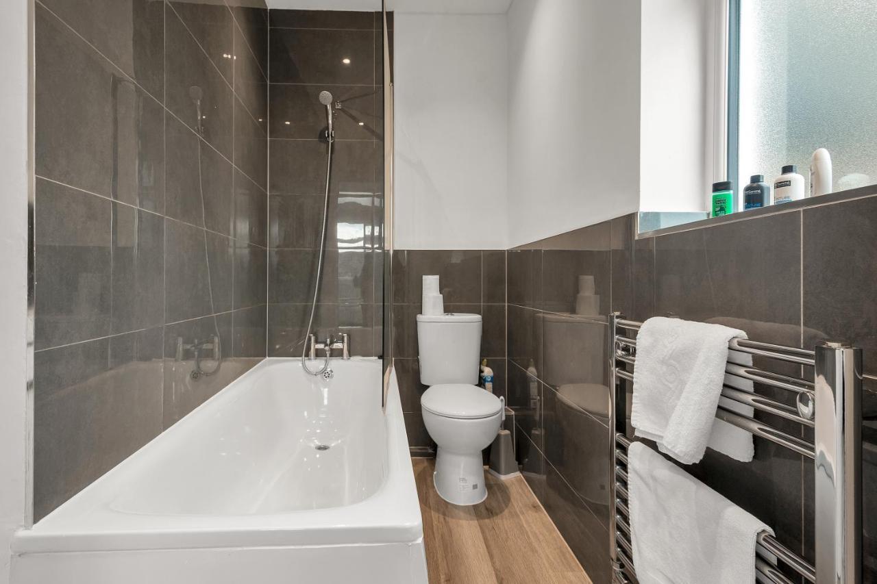 Modern Apartment In South West Wandsworth London Exterior foto